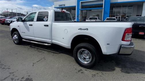 2020 RAM 3500 Tradesman Crew Cab 4x4 8' Box