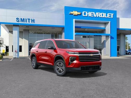 Radiant Red Tintcoat 2026 Chevrolet Traverse LT