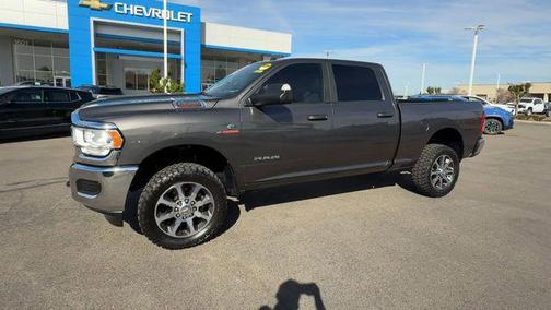 2022 RAM 2500 Big Horn Crew Cab 4x4 6'4' Box