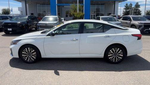 Glacier White 2025 Nissan Altima 2.5 SV