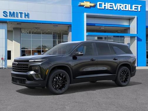 Mosaic Black Metallic 2026 Chevrolet Traverse LT
