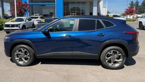 Blue Glow Metallic 2024 Chevrolet Trax LT