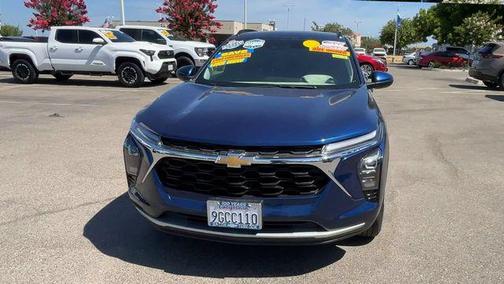 Blue Glow Metallic 2024 Chevrolet Trax LT
