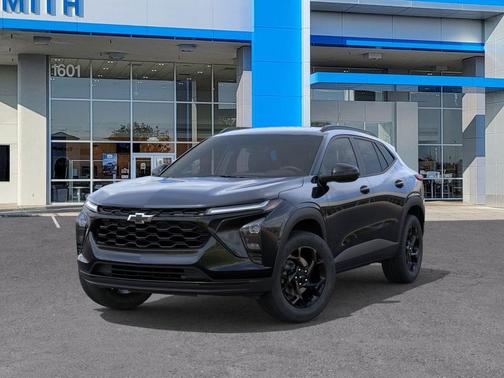 Mosaic Black Metallic 2026 Chevrolet Trax LT
