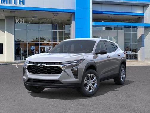 Sterling Gray Metallic 2026 Chevrolet Trax LS