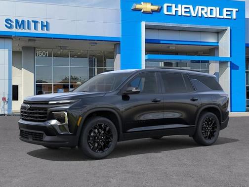 Mosaic Black Metallic 2026 Chevrolet Traverse LT