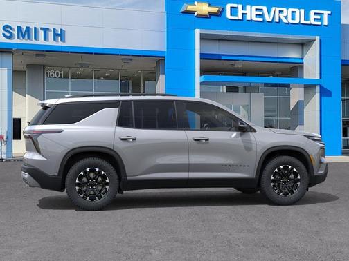Sterling Gray Metallic 2027 Chevrolet Traverse AWD Z71
