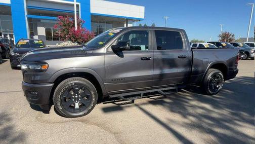Granite Crystal Metallic Clearcoat 2025 RAM 1500 Big Horn/Lone Star