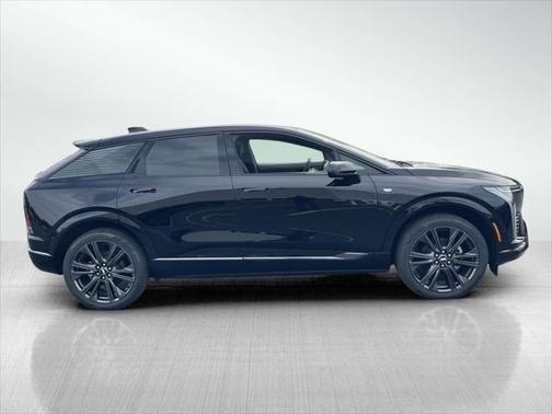 2025 Cadillac OPTIQ Sport