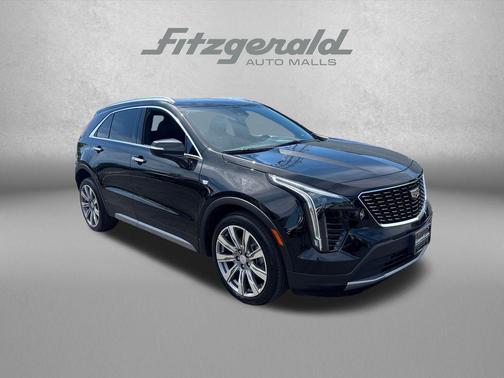 Stellar Black Metallic 2022 Cadillac XT4 Premium Luxury