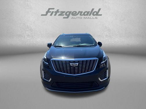 Stellar Black Metallic 2021 Cadillac XT5 Premium Luxury