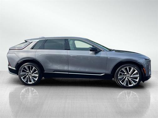 2023 Cadillac LYRIQ Luxury