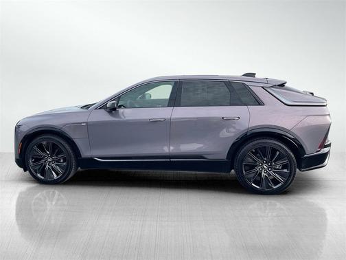 2024 Cadillac LYRIQ Sport