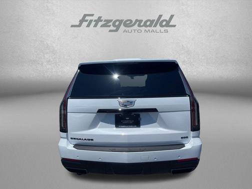 Vibrant White Tricoat 2026 Cadillac Escalade Sport Platinum