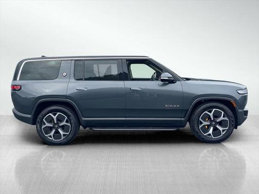 2024 Rivian R1S Adventure Quad Motor Large Pack