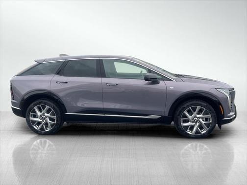 2025 Cadillac OPTIQ Luxury