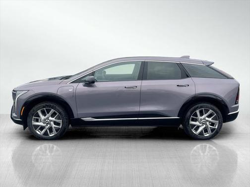 2025 Cadillac OPTIQ Luxury 1 AWD