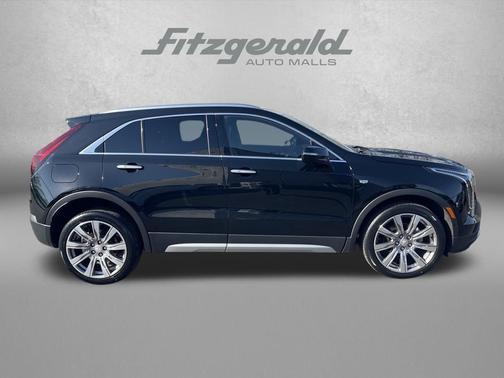 2022 Cadillac XT4 Premium Luxury