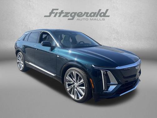 Emerald Lake Metallic 2025 Cadillac LYRIQ Luxury