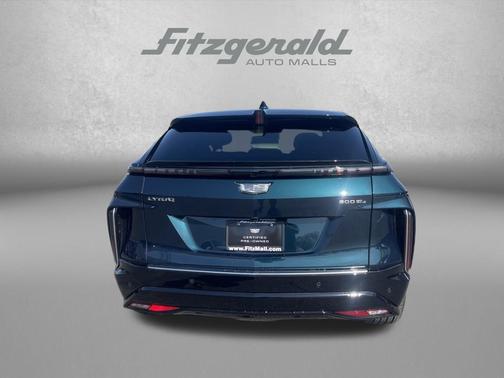 Emerald Lake Metallic 2025 Cadillac LYRIQ Luxury