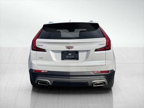 2022 Cadillac XT4 Premium Luxury