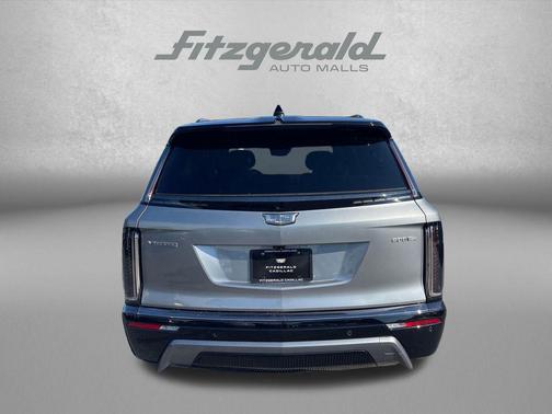 Argent Silver Metallic 2026 Cadillac VISTIQ Sport