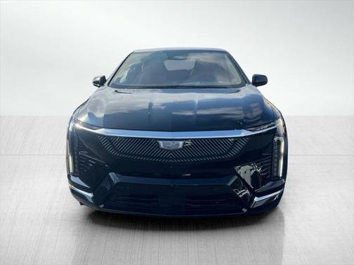 2025 Cadillac OPTIQ Luxury 2 AWD