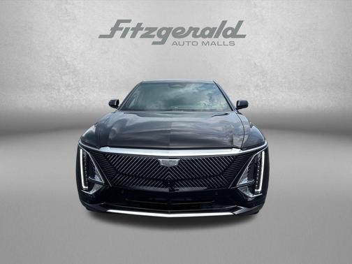Stellar Black Metallic 2025 Cadillac LYRIQ Luxury