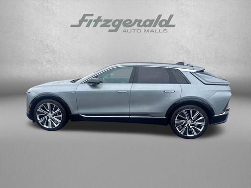Argent Silver Metallic 2025 Cadillac LYRIQ Luxury