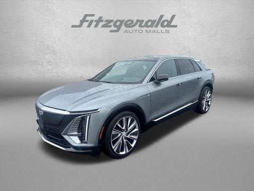 Argent Silver Metallic 2025 Cadillac LYRIQ Luxury