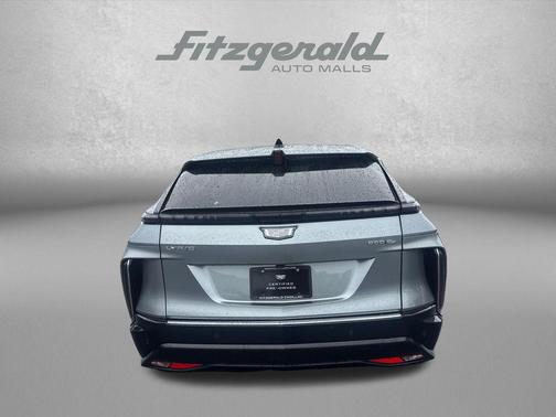 Argent Silver Metallic 2025 Cadillac LYRIQ Luxury