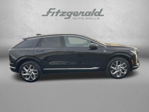 2025 Cadillac OPTIQ Luxury 2 AWD