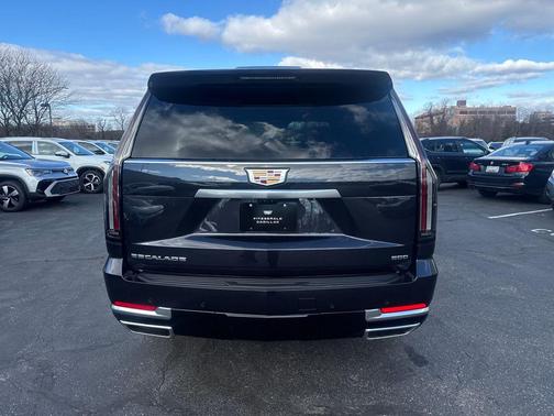 2026 Cadillac Escalade Luxury