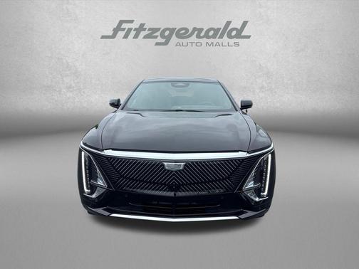 Stellar Black Metallic 2025 Cadillac LYRIQ Luxury