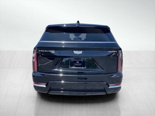 2025 Cadillac Escalade IQ Luxury 1