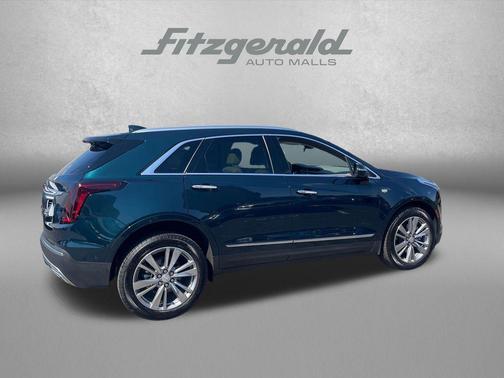 Emerald Lake Metallic 2026 Cadillac XT5 Premium Luxury