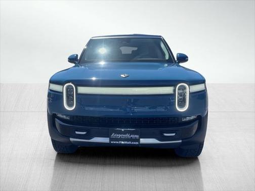 2023 Rivian R1S Adventure