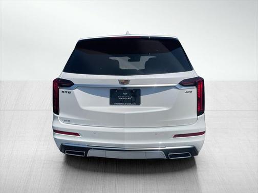 2025 Cadillac XT6 Premium Luxury AWD