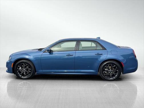 2023 Chrysler 300 Touring
