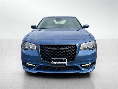 2023 Chrysler 300 Touring