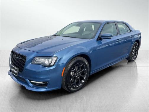 2023 Chrysler 300 Touring