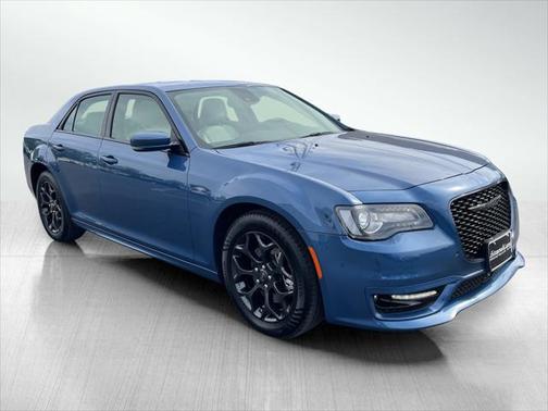 2023 Chrysler 300 Touring