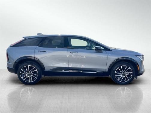 2025 Cadillac OPTIQ Sport 2 AWD