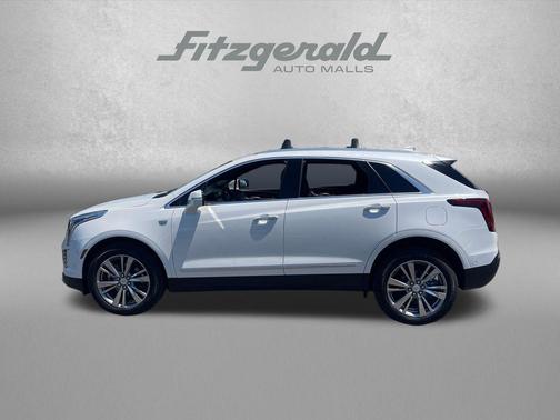 Crystal White Tricoat 2026 Cadillac XT5 Premium Luxury