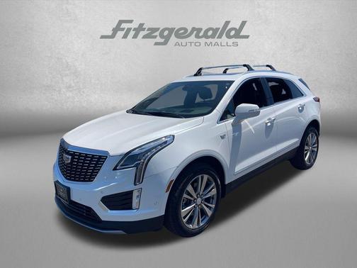 Crystal White Tricoat 2026 Cadillac XT5 Premium Luxury