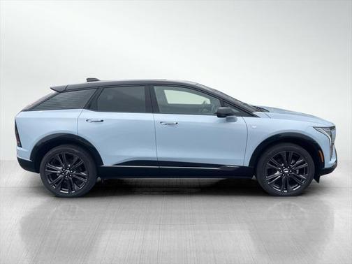 2025 Cadillac OPTIQ Sport 2 AWD