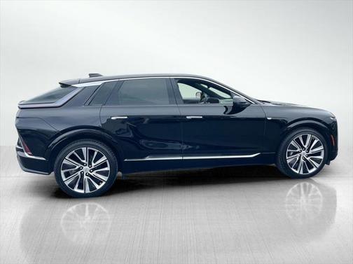 2024 Cadillac LYRIQ Luxury w/1SE