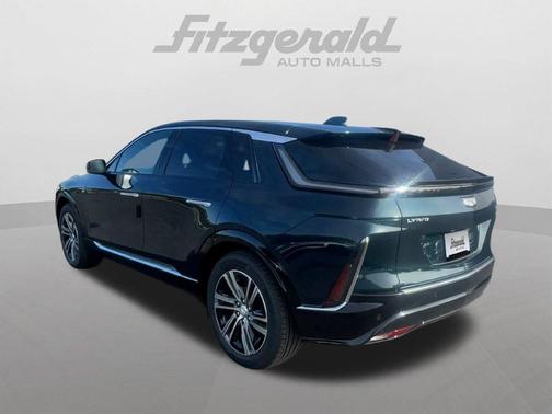 Emerald Lake Metallic 2027 Cadillac LYRIQ Luxury