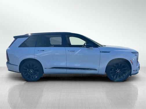 2026 Cadillac VISTIQ Platinum