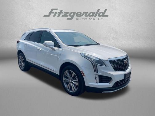 Crystal White Tricoat 2024 Cadillac XT5 Premium Luxury